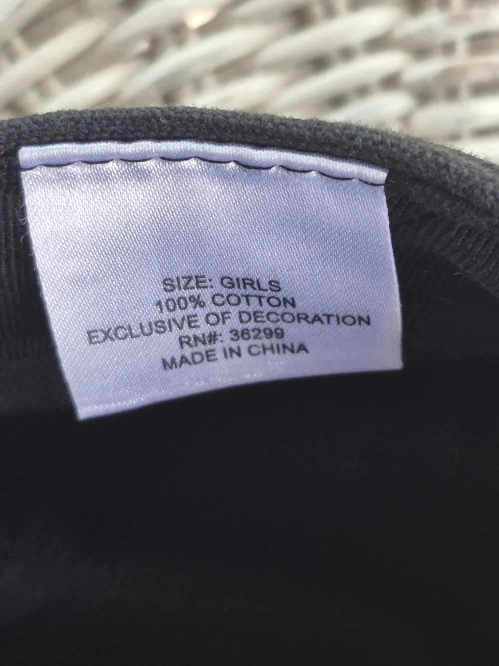 N/A stylish black
